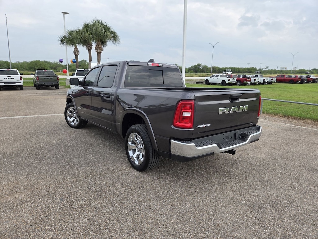 New 2026 Ram 1500 LONE STAR CREW CAB 4X2 5'7 BOX Pickup