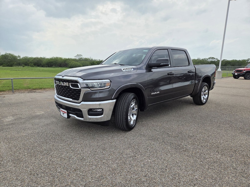 New 2026 Ram 1500 LONE STAR CREW CAB 4X2 5'7 BOX Pickup