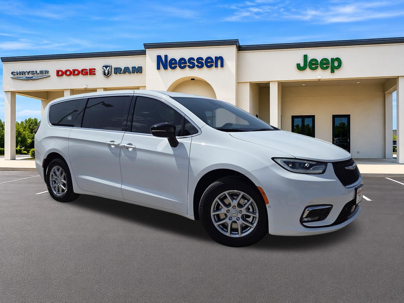 2026 Chrysler Pacifica Select