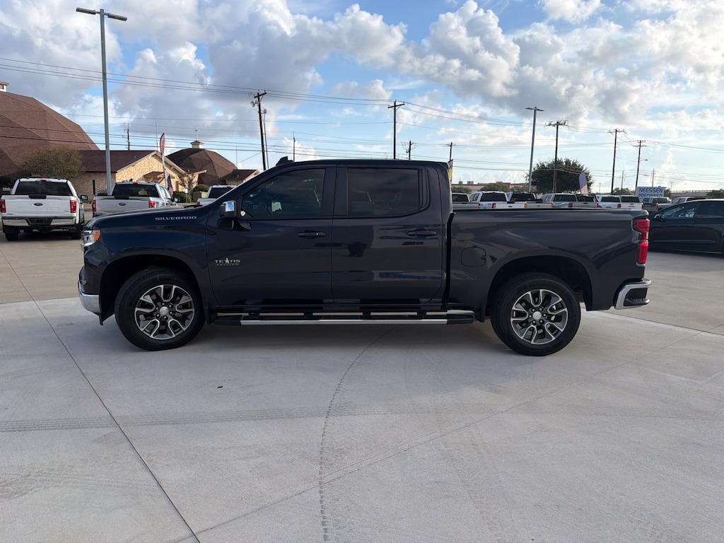 Used 2022 Chevrolet Silverado 1500 LT Truck