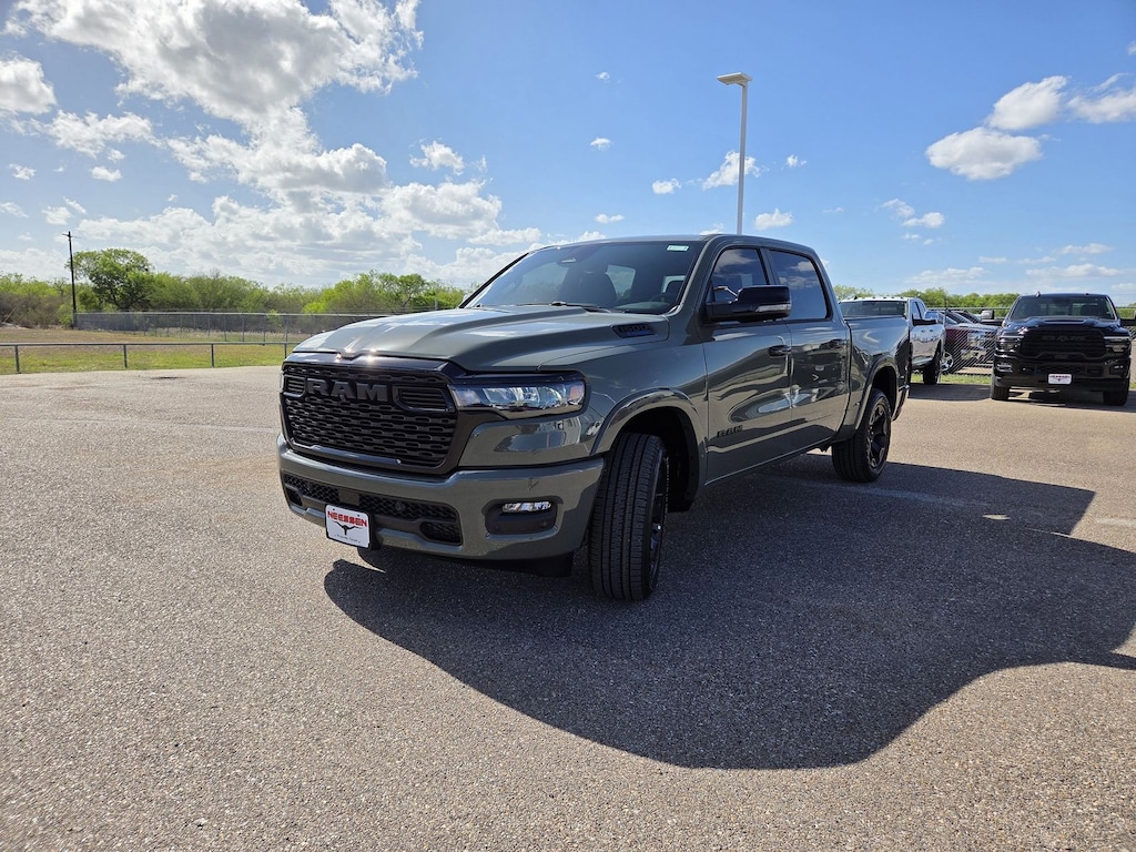 New 2026 Ram 1500 LONE STAR CREW CAB 4X4 5'7 BOX Pickup
