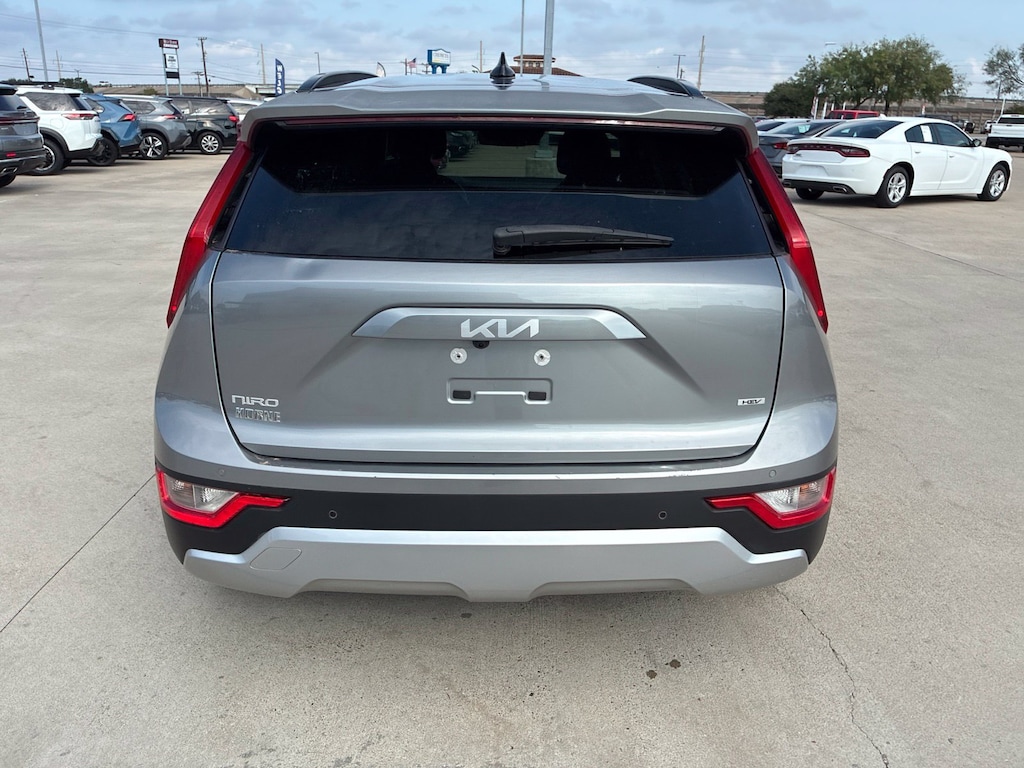 Used 2023 Kia Niro EX SUV