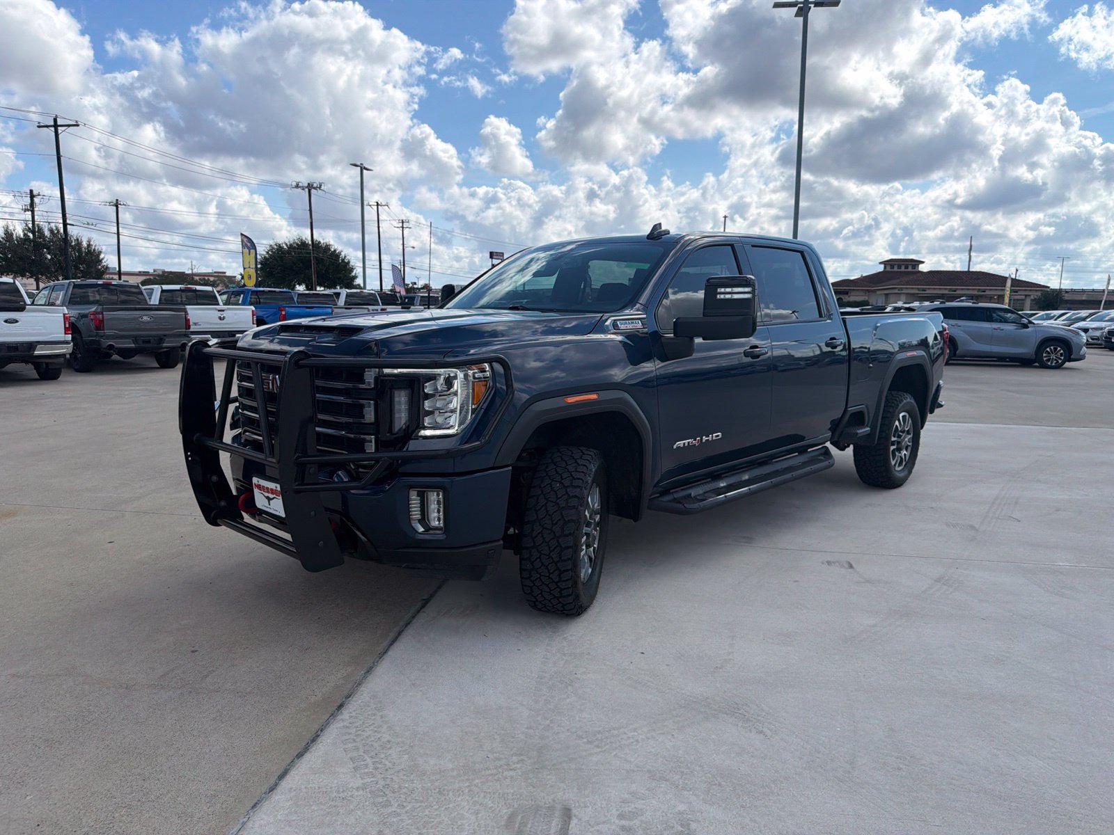 Used 2023 GMC Sierra 2500HD AT4 Truck