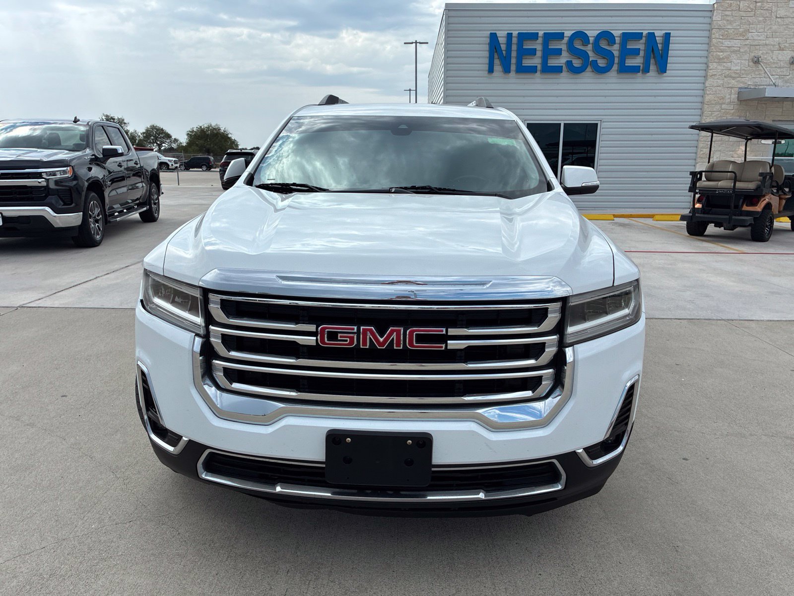 Used 2023 GMC Acadia SLT SUV