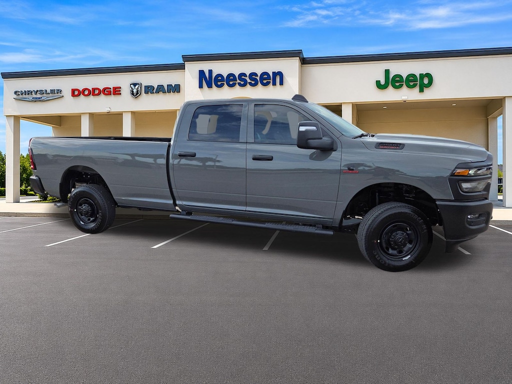 New 2027 Ram 2500 TRADESMAN CREW CAB 4X4 8' BOX Pickup