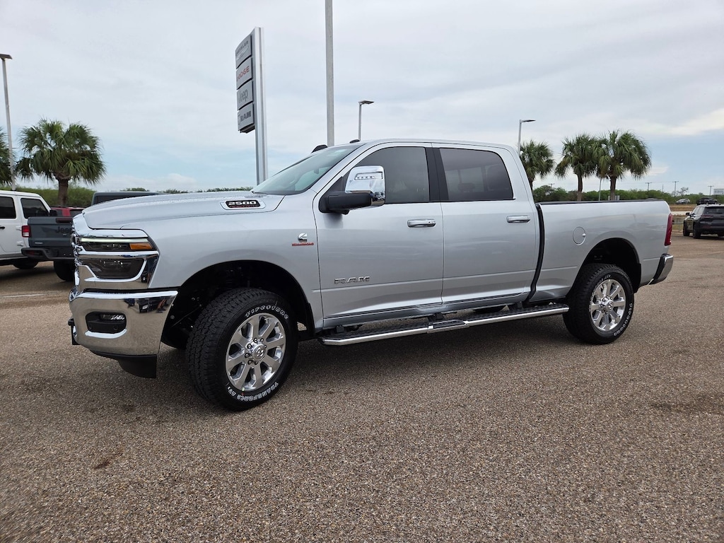 New 2027 Ram 2500 LARAMIE CREW CAB 4X4 6'4 BOX Pickup