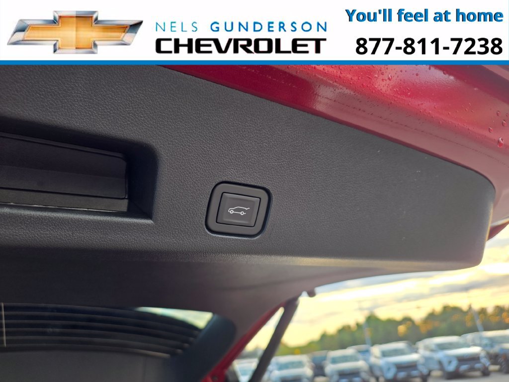 2027 Chevrolet Traverse LT - Photo 10