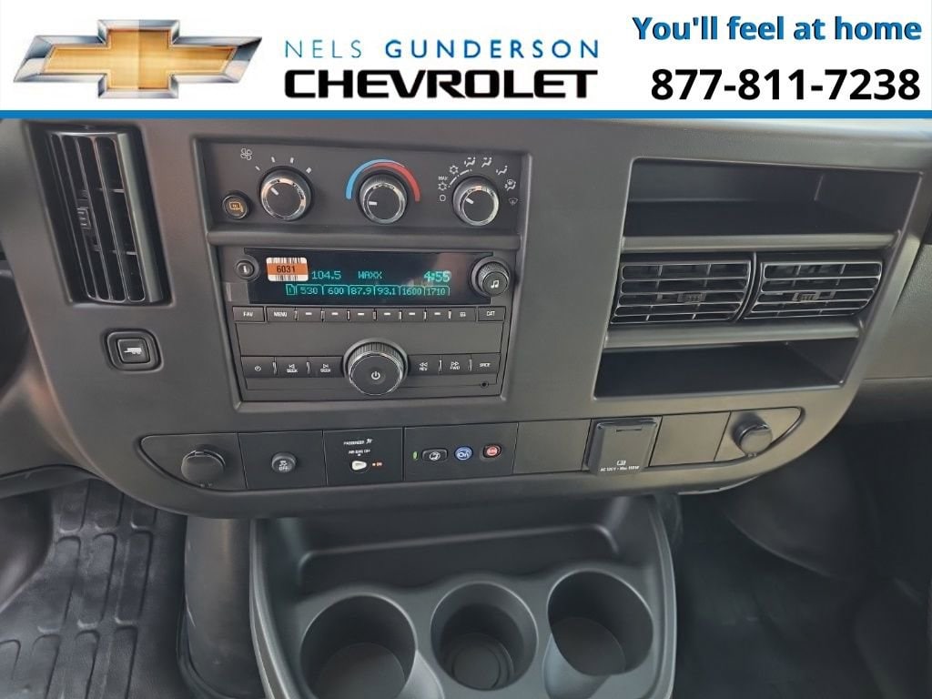 2025 Chevrolet Express Cargo Work Van - Photo 17