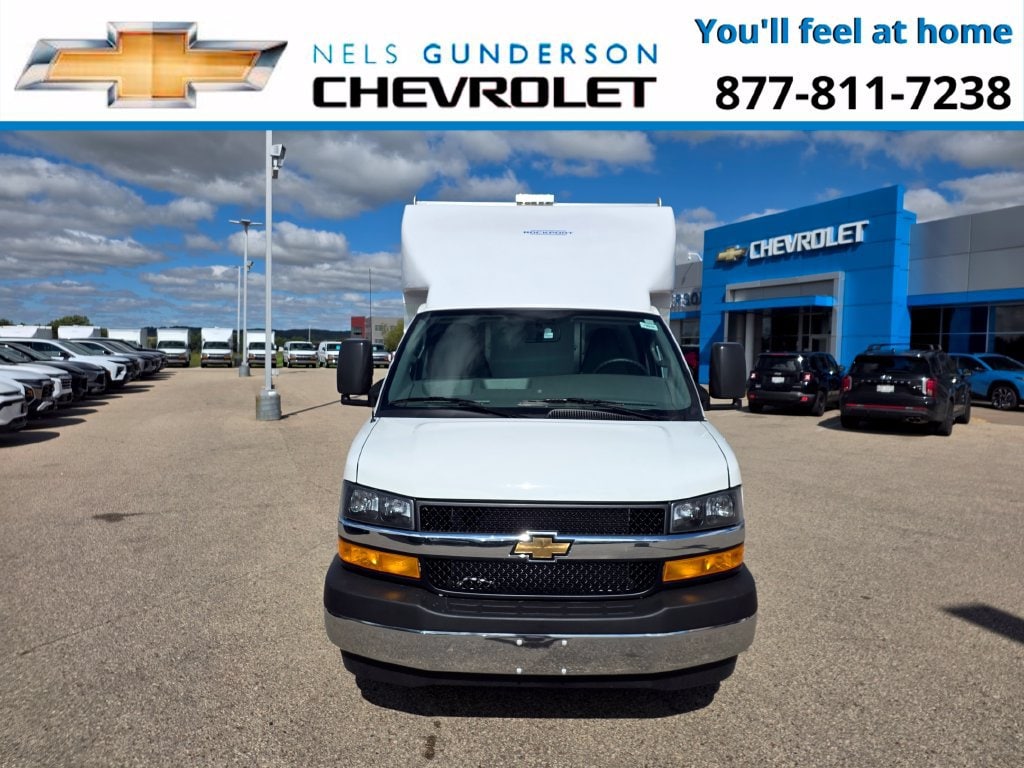 New 2026 Chevrolet Express Cutaway 3500 1WT Cutaway Van