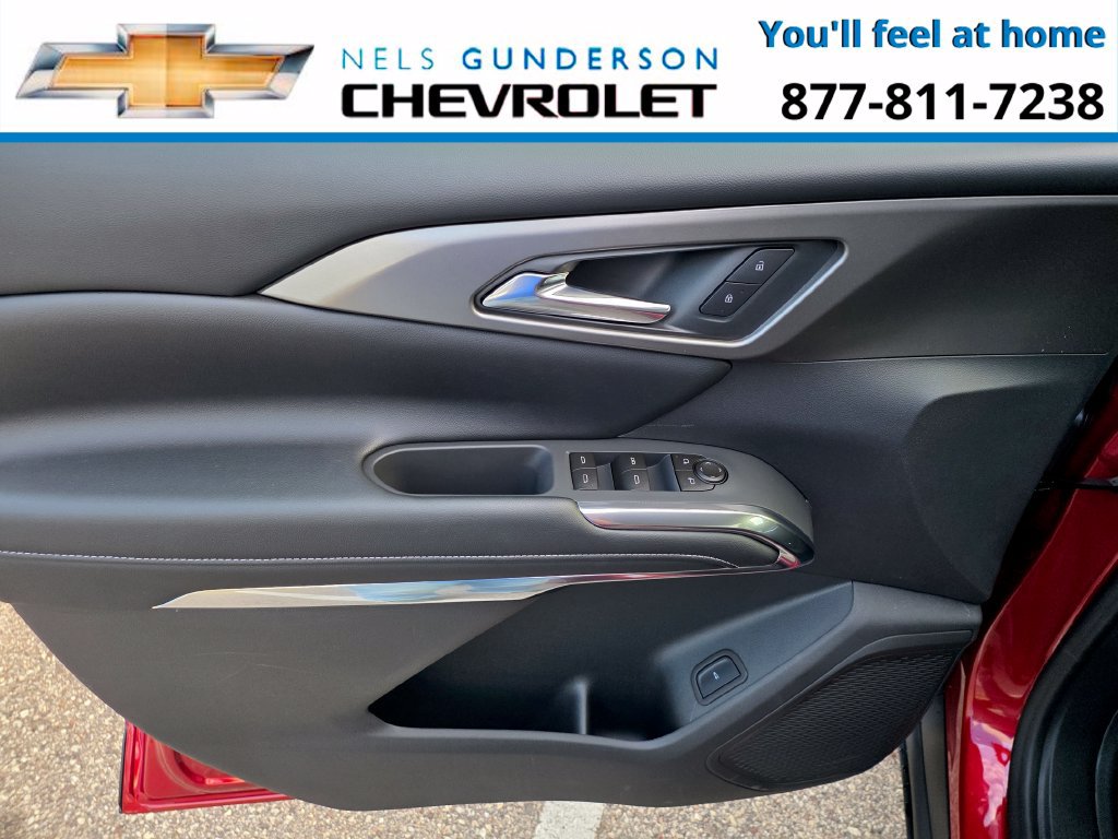 2027 Chevrolet Traverse LT - Photo 17