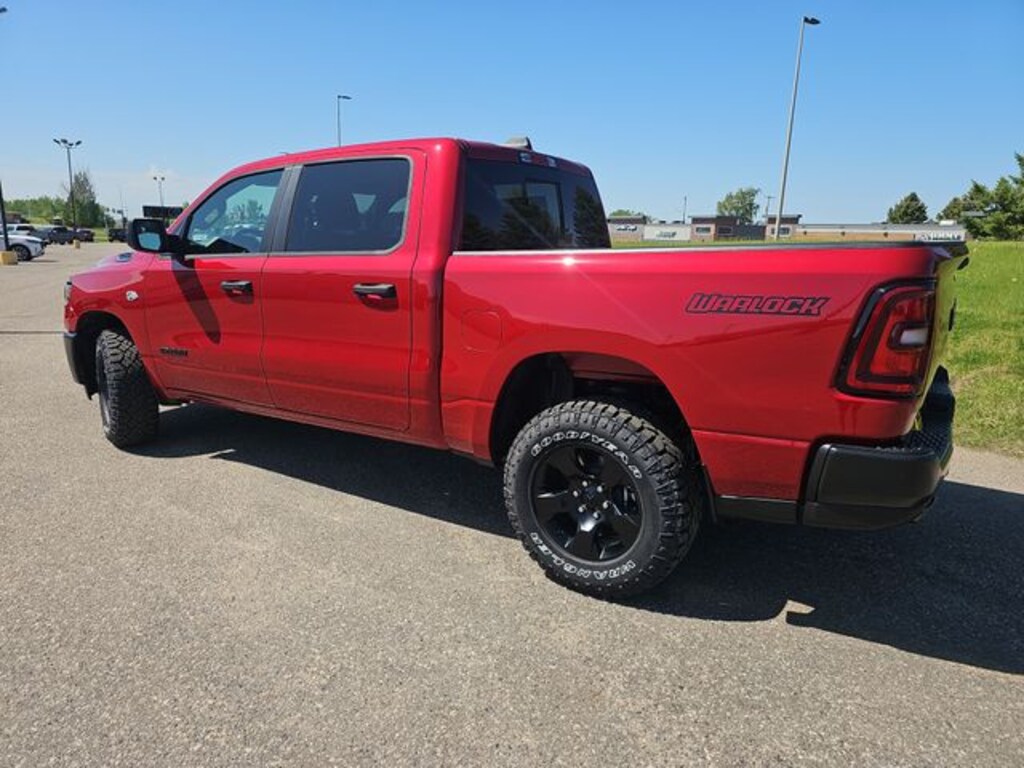New 2026 Ram 1500 WARLOCK CREW CAB 4X4 5'7 BOX Pickup