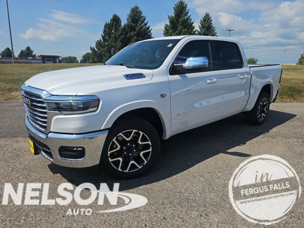 New 2026 Ram 1500 LARAMIE CREW CAB 4X4 5'7 BOX Pickup
