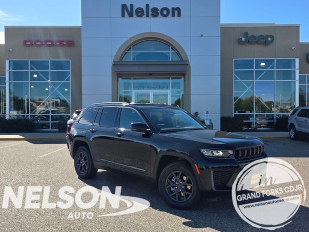 New 2027 Jeep Grand Cherokee LAREDO ALTITUDE 4X4 Sport Utility