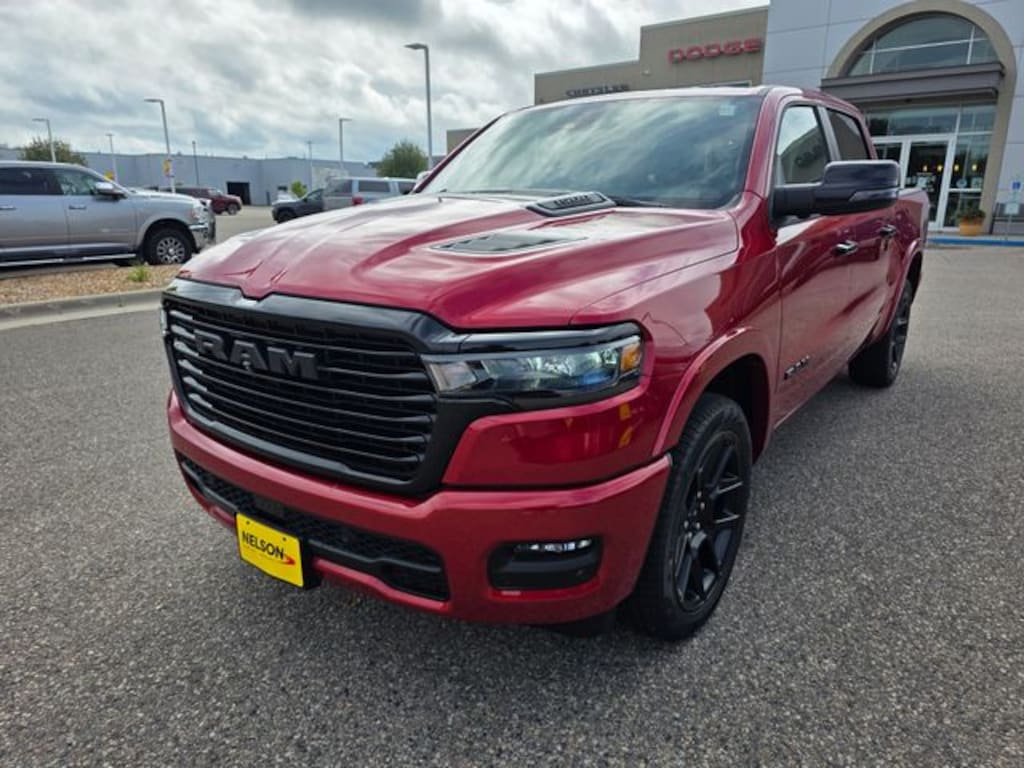 New 2026 Ram 1500 LARAMIE CREW CAB 4X4 5'7 BOX Pickup