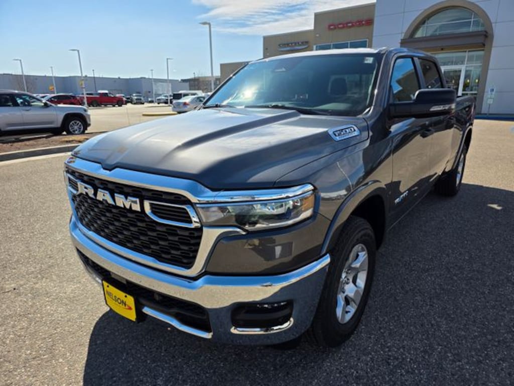 New 2026 Ram 1500 BIG HORN CREW CAB 4X4 6'4 BOX Pickup