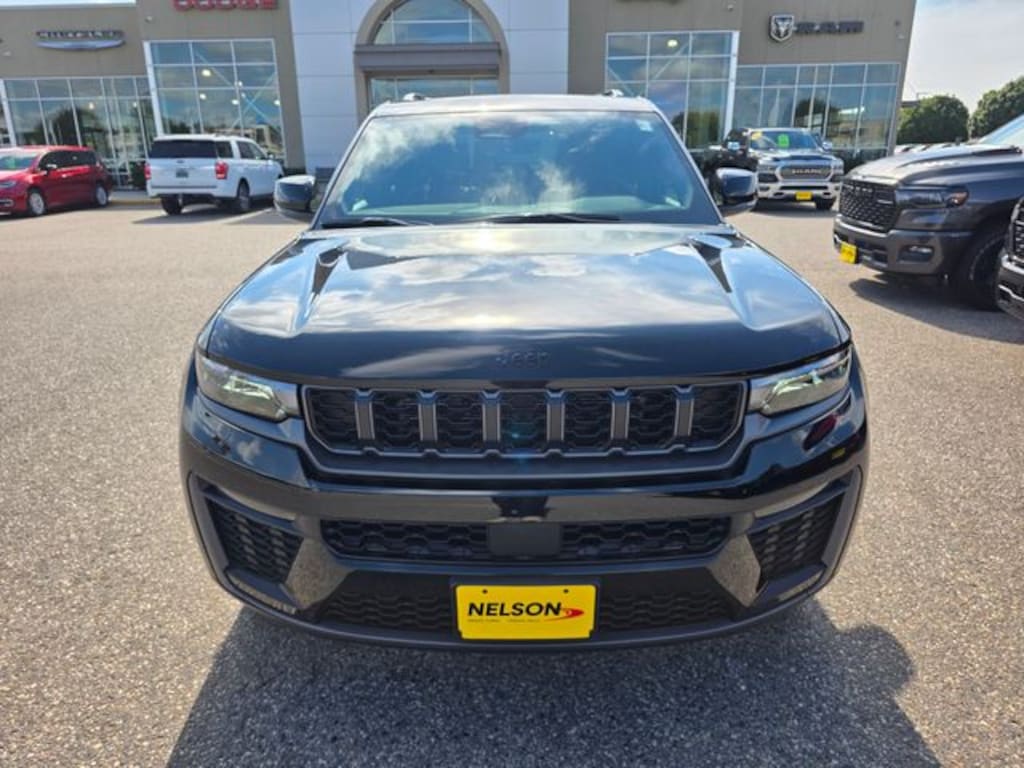 New 2027 Jeep Grand Cherokee LIMITED 4X4 Sport Utility