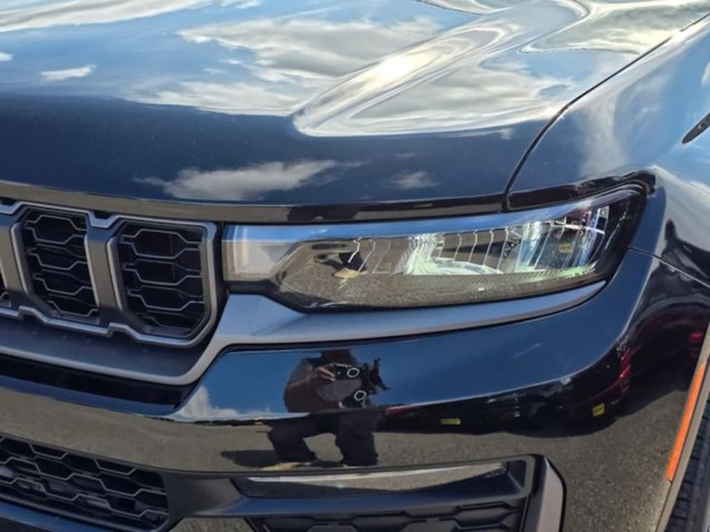 New 2027 Jeep Grand Cherokee LIMITED 4X4 Sport Utility