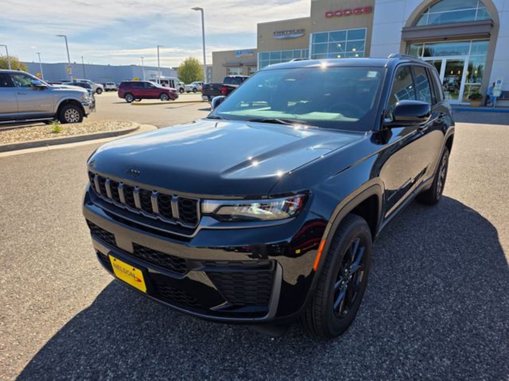 New 2027 Jeep Grand Cherokee LAREDO ALTITUDE 4X4 Sport Utility