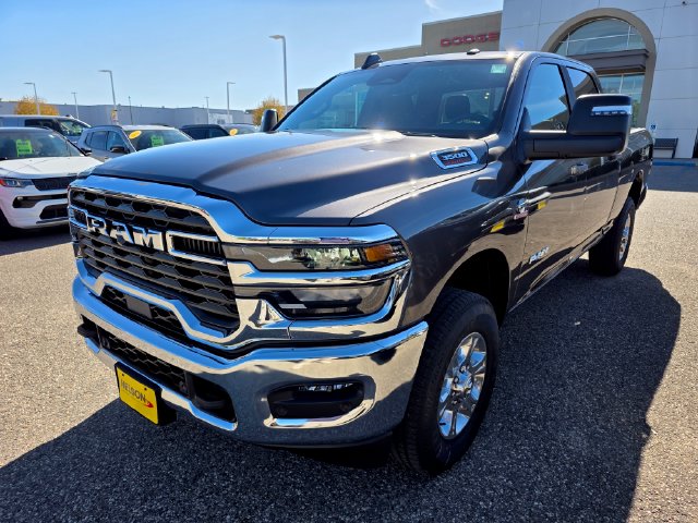 New 2027 Ram 3500 BIG HORN CREW CAB 4X4 6'4 BOX Pickup