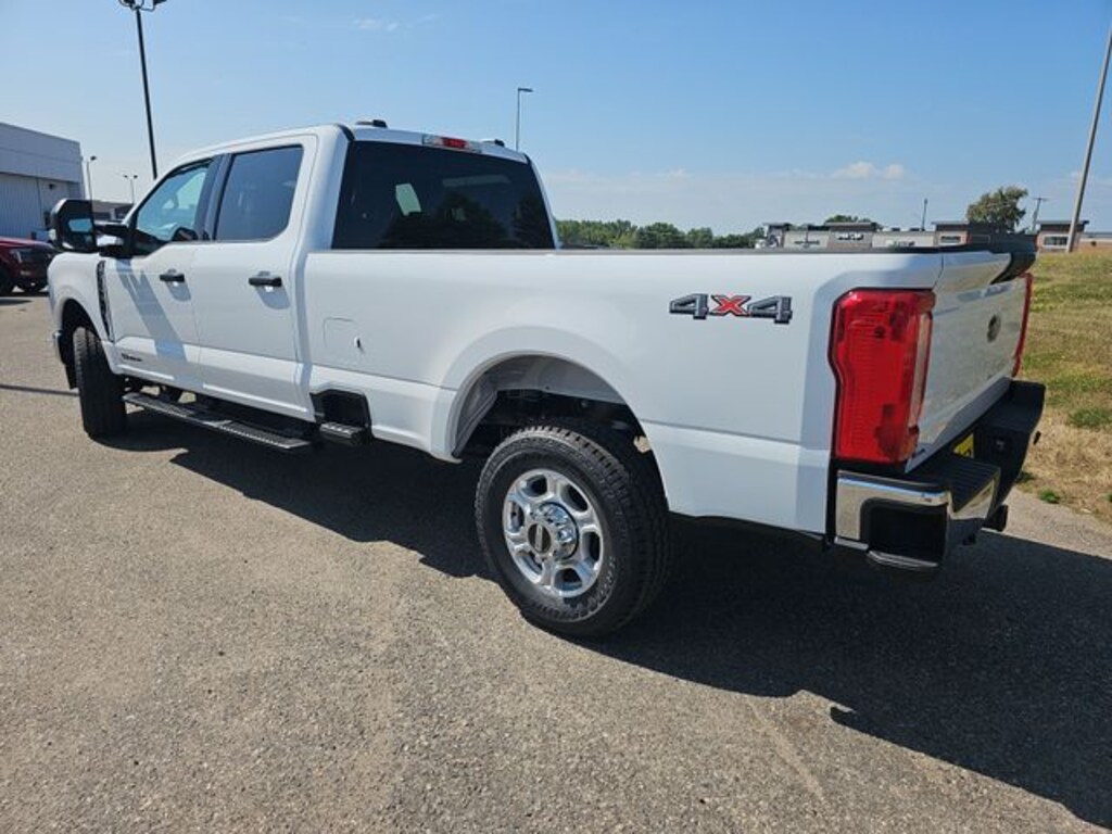 New 2026 Ford F-350 Truck Crew Cab