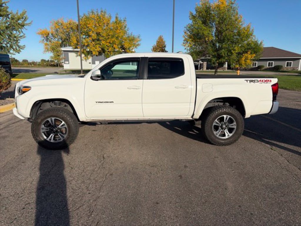 Used 2017 Toyota Tacoma TRD Sport V6 Truck Double Cab