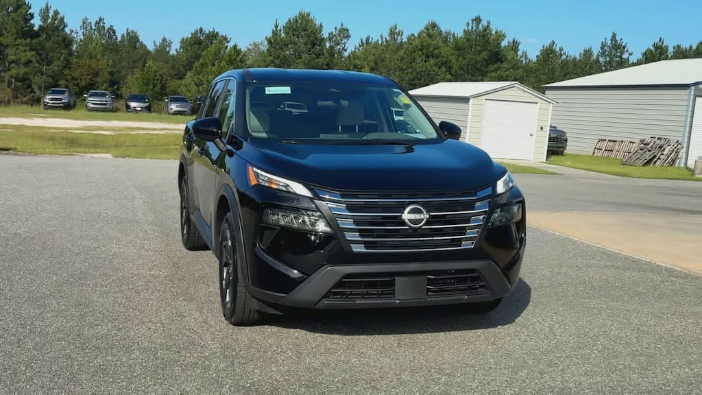 Used 2025 Nissan Rogue SV