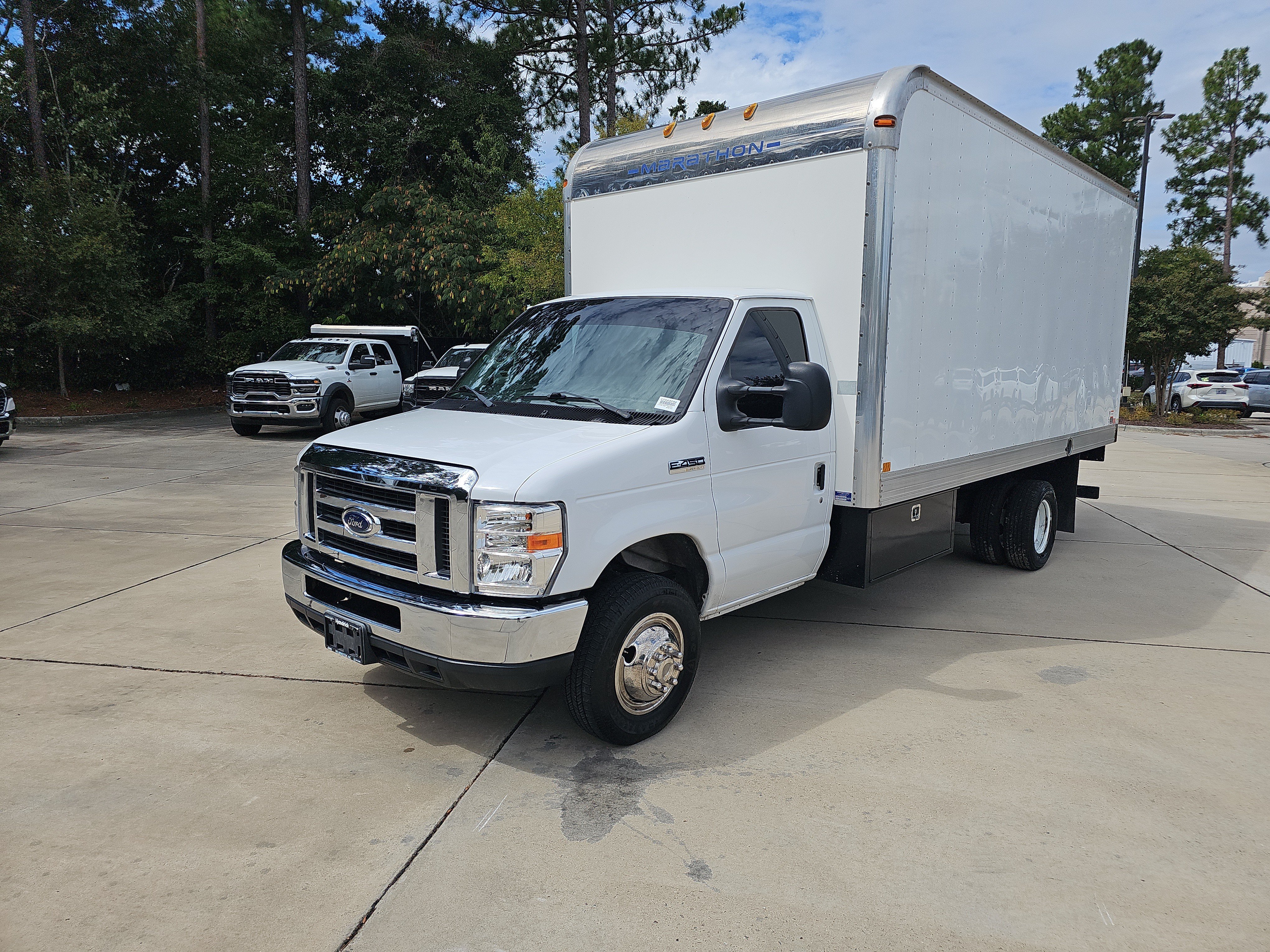 Used 2019 Ford E-450 Cutaway Truck