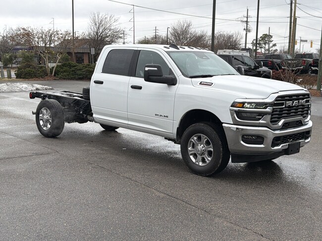 2025 Ram 3500 Chassis Cab Big Horn Truck Crew Cab