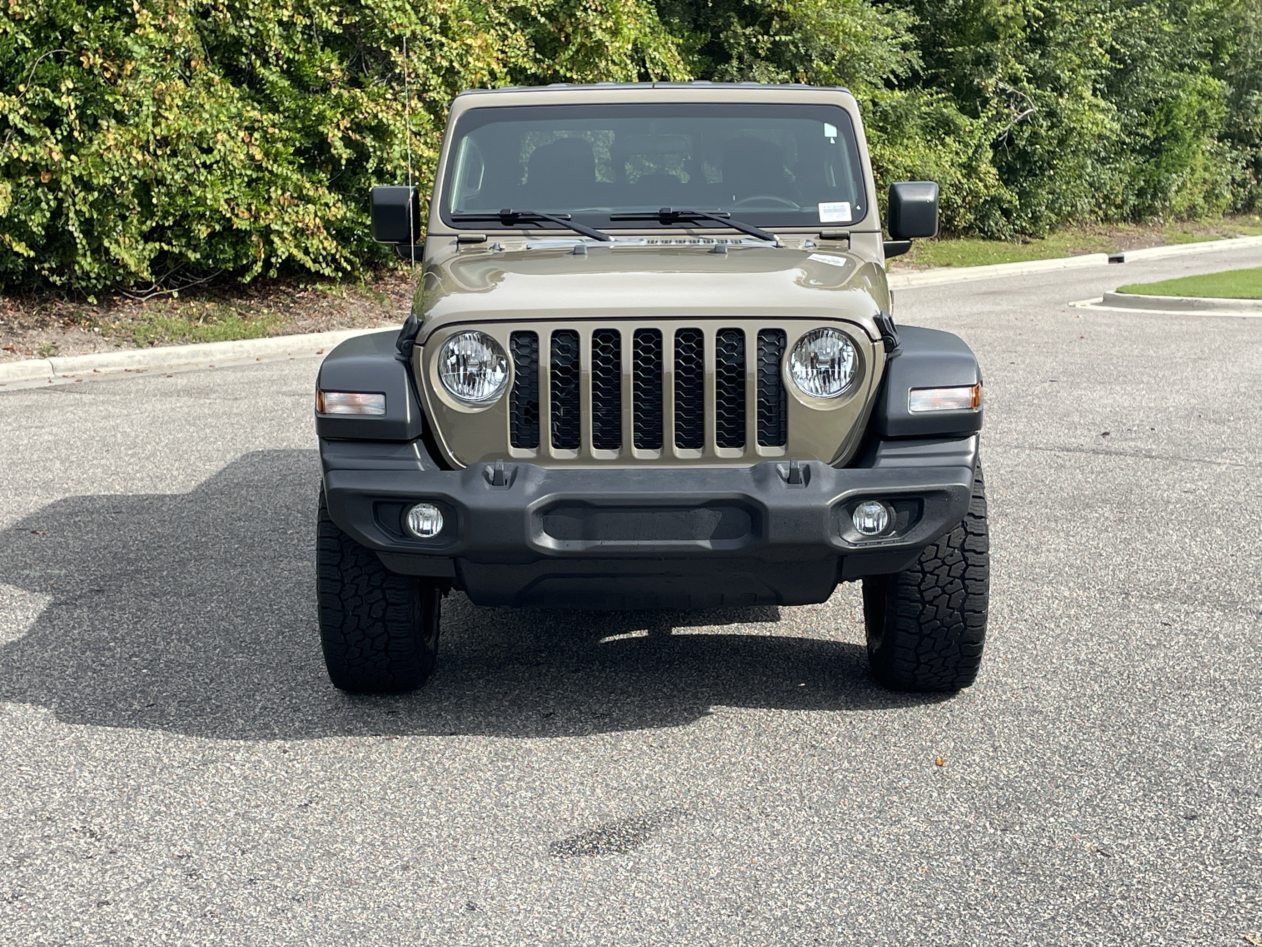 Used 2020 Jeep Gladiator Sport S Truck Crew Cab