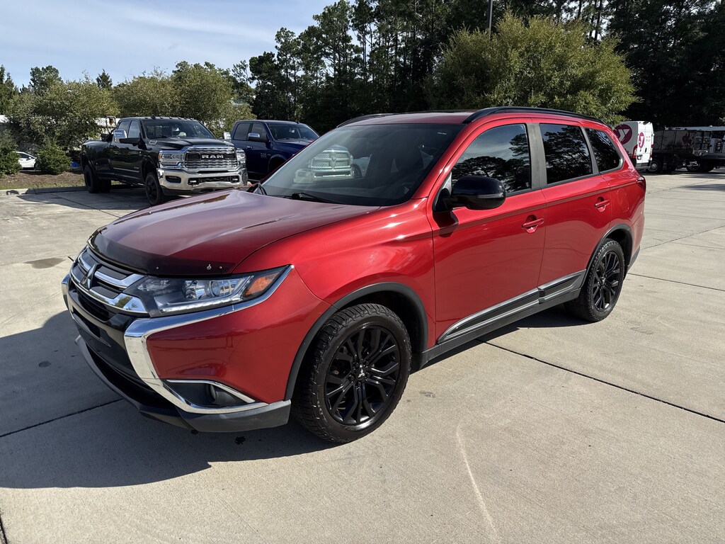 Used 2018 Mitsubishi Outlander LE CUV