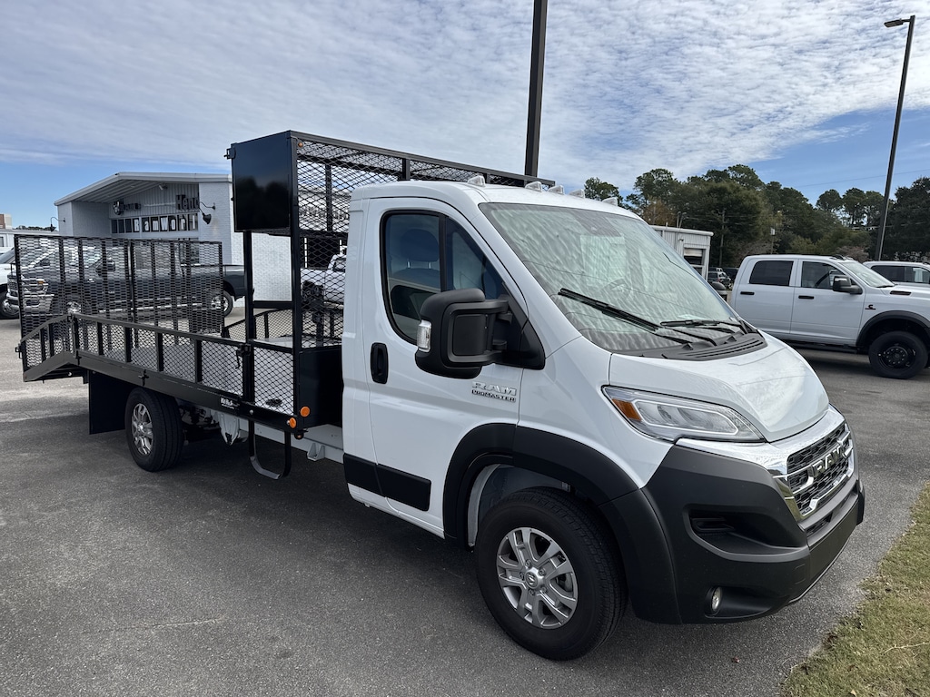 Used 2025 Ram ProMaster 3500 Cutaway SLT Truck