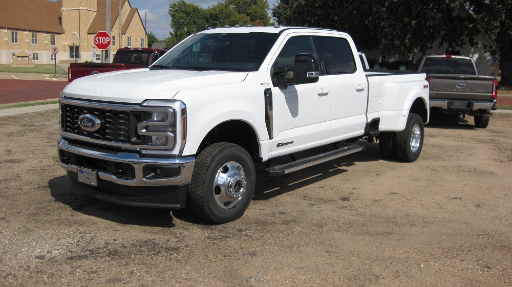 2026 Ford F-350 Super Duty Lariat