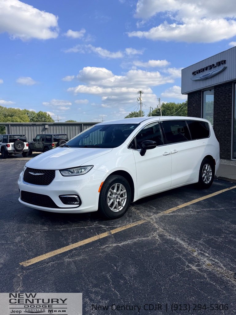 2025 Chrysler Pacifica