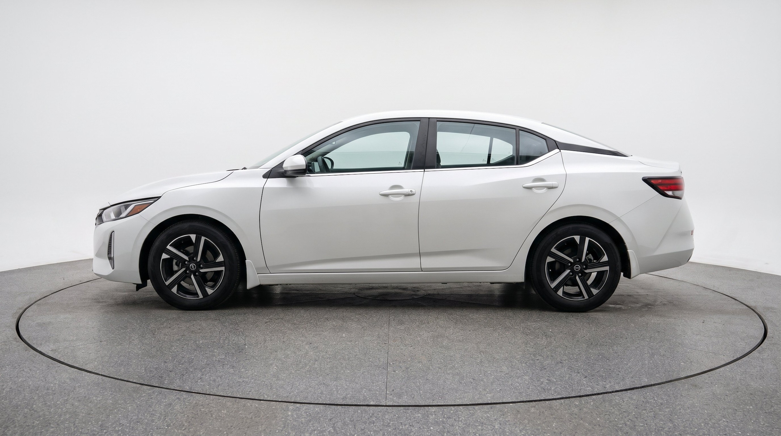 Thumbnail: 2025 Nissan Sentra - 5