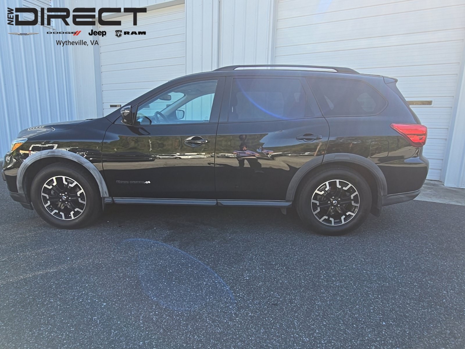 Used 2020 Nissan Pathfinder SL with VIN 5N1DR2CM8LC640733 for sale in Wytheville, VA