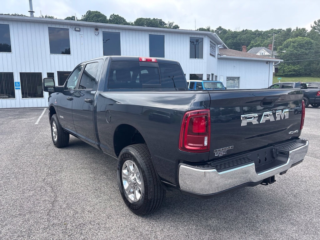 New 2026 Ram 2500 BIG HORN CREW CAB 4X4 6'4 BOX Pickup