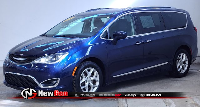 Used 2019 Chrysler Pacifica Touring L Plus Minivan/Van