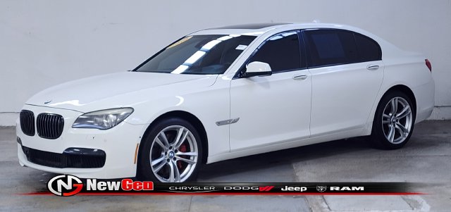 Used 2010 BMW 7 Series 750i with VIN WBAKC8C58ACY68122 for sale in Clinton, MI
