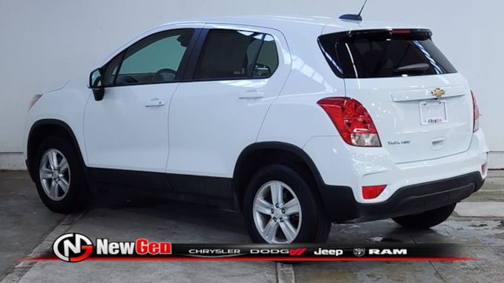 Used 2022 Chevrolet Trax LS SUV