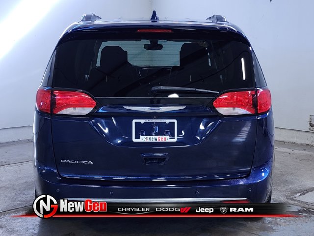Used 2019 Chrysler Pacifica Touring L Plus Minivan/Van