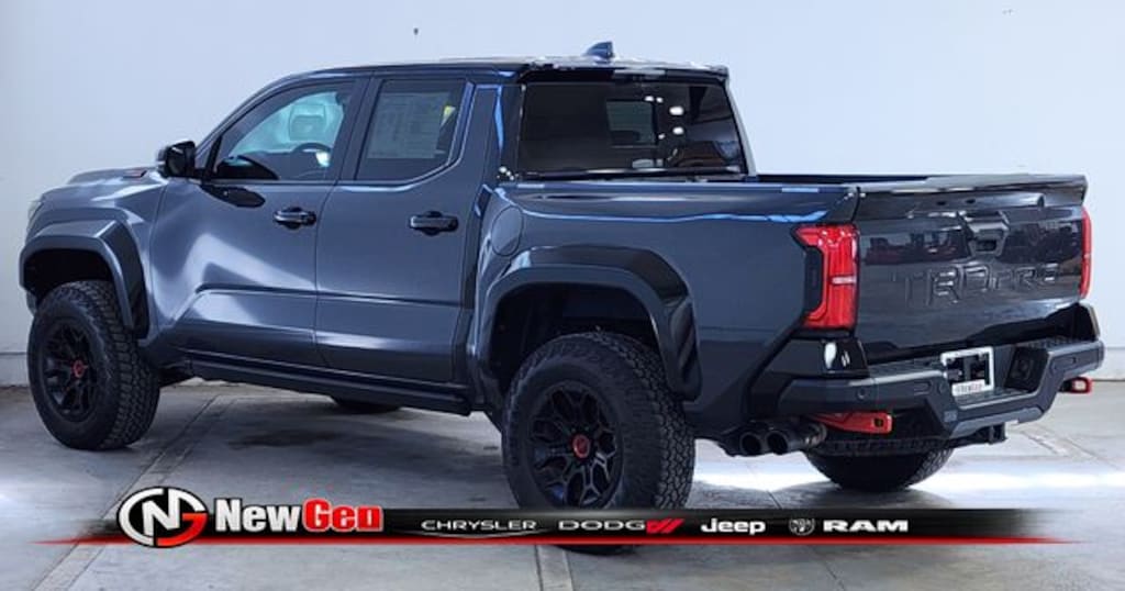 Used 2025 Toyota Tacoma Hybrid TRD Pro Truck
