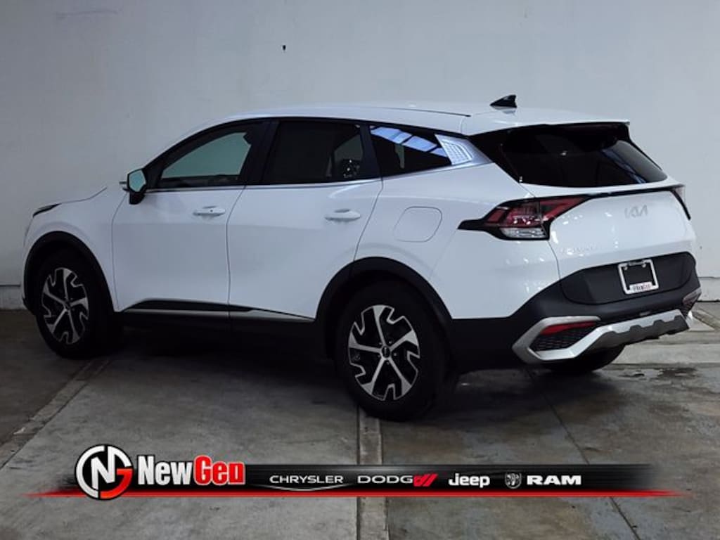 Used 2023 Kia Sportage EX SUV