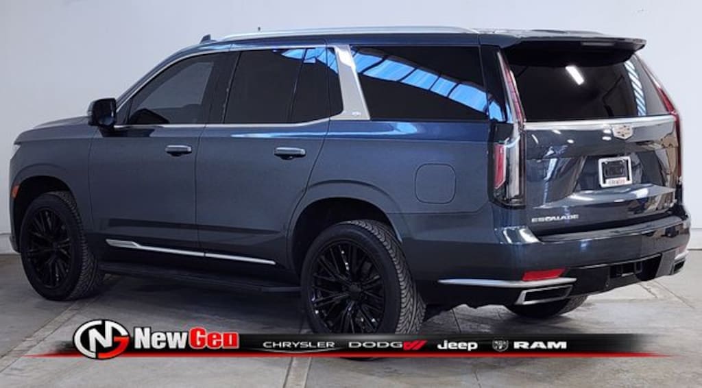 Used 2021 Cadillac Escalade Premium Luxury SUV
