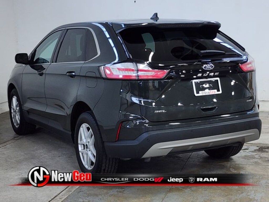 Used 2023 Ford Edge SEL SUV