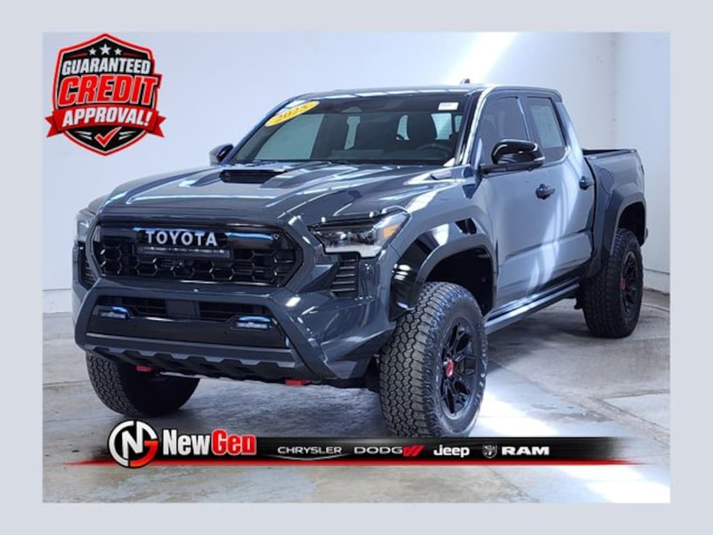 Used 2025 Toyota Tacoma Hybrid TRD Pro Truck