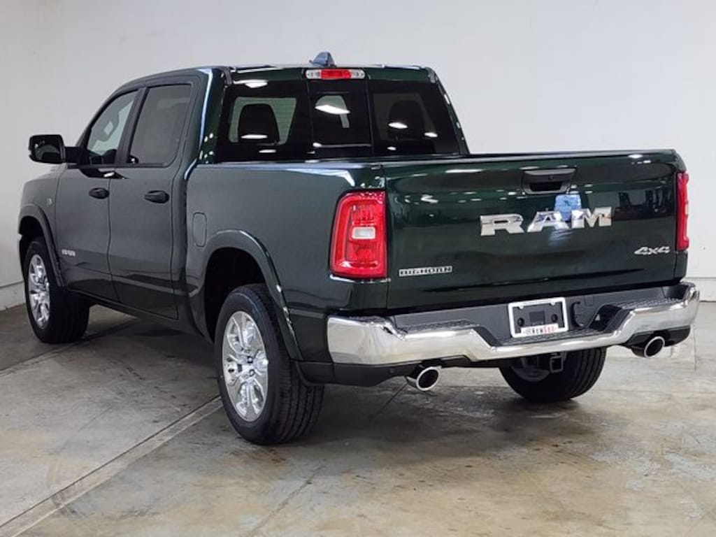 New 2026 Ram 1500 BIG HORN CREW CAB 4X4 5'7 BOX Pickup