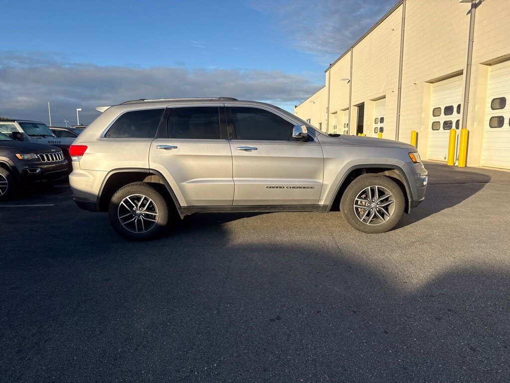 Used 2018 Jeep Grand Cherokee Limited SUV