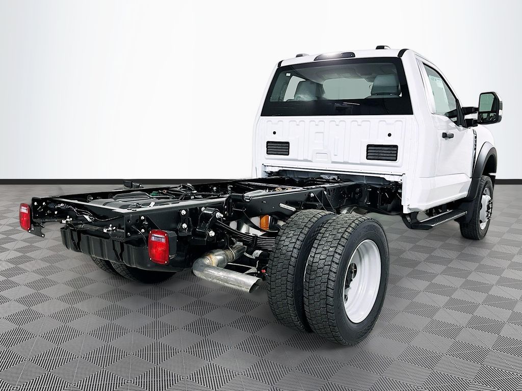 2026 Ford F-550 Super Duty Chassis Cab XL - Photo 6