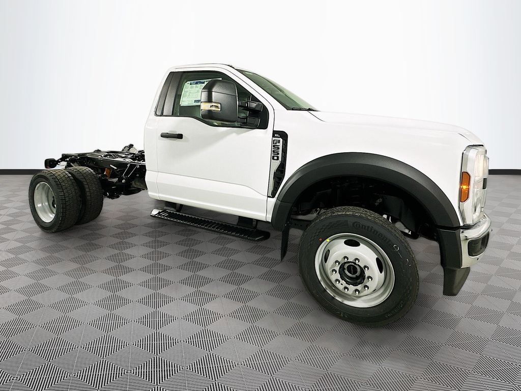 2026 Ford F-550 Super Duty Chassis Cab XL - Photo 4