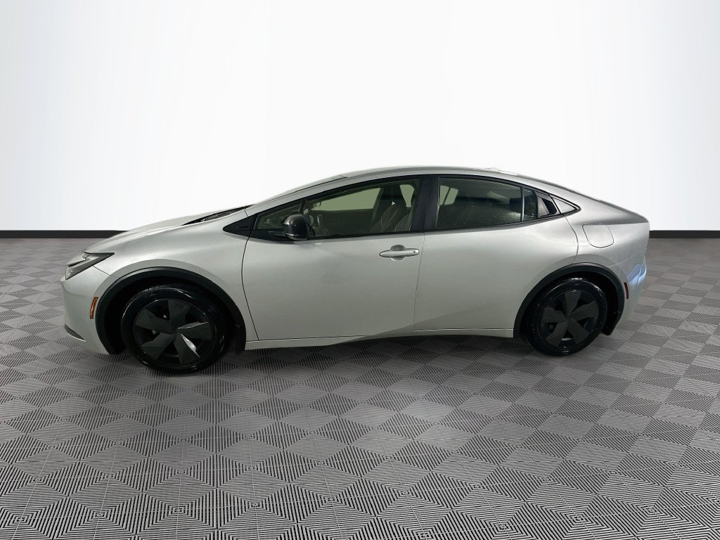 Used 2024 Toyota Prius Prime SE Hatchback